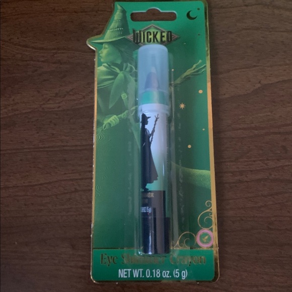 It’s bundle time! NWOT 2pc Wicked Eye Shimmer Crayon Set - Picture 3 of 5